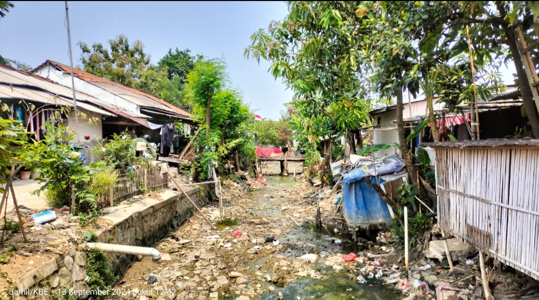 Puluhan Bangunan di Bantaran Kali Memiliki SHM, BPN Belum Berikan Penjelasan 