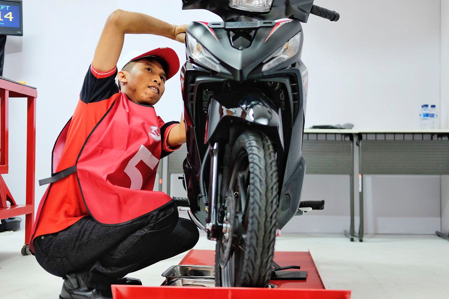 Teknisi Sepeda Motor Honda Indonesia Siap Adu Skill di Kompetisi Tingkat Dunia