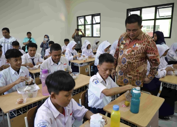 Kabupaten Bekasi Tidak Alokasikan Anggaran untuk Program Makanan Bergizi Gratis