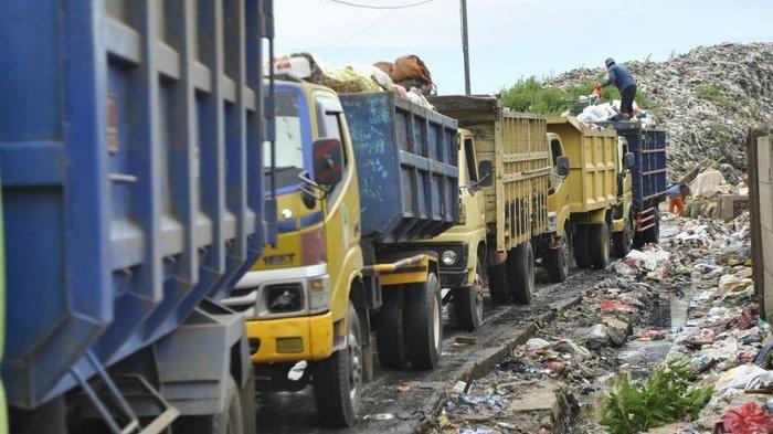 Tak Ada Izin, Puluhan Truk Swasta asal Tangerang, Buang Sampah Ilegal ke TPA Burangkeng