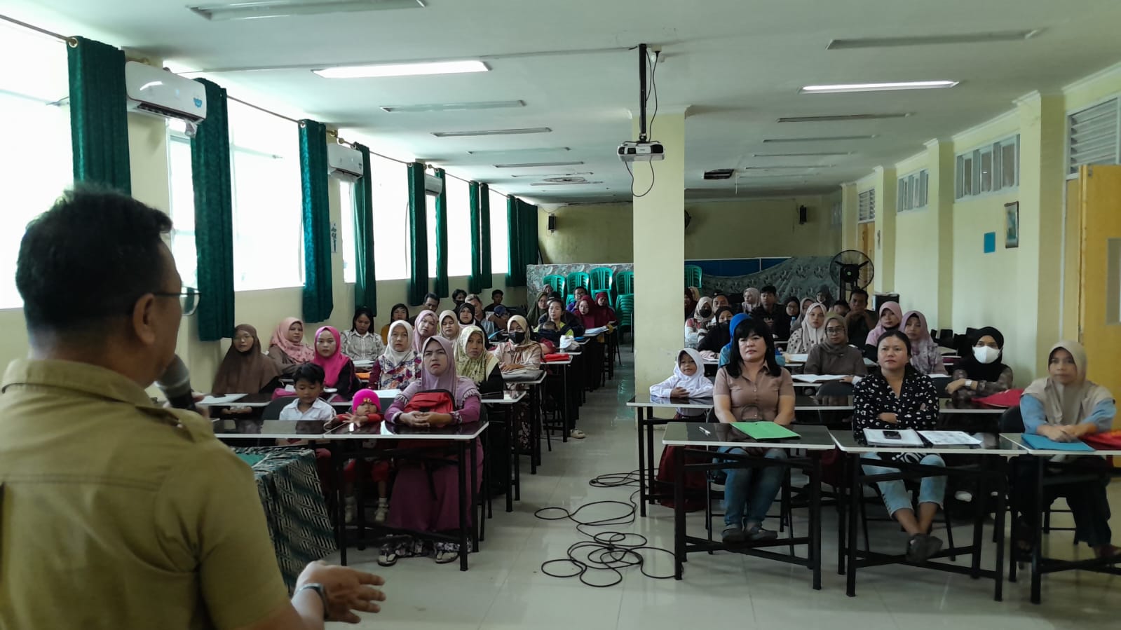 Puluhan Siswa/i di Sukadami Cikarang Selatan Akhirnya Masuk Sekolah Negeri