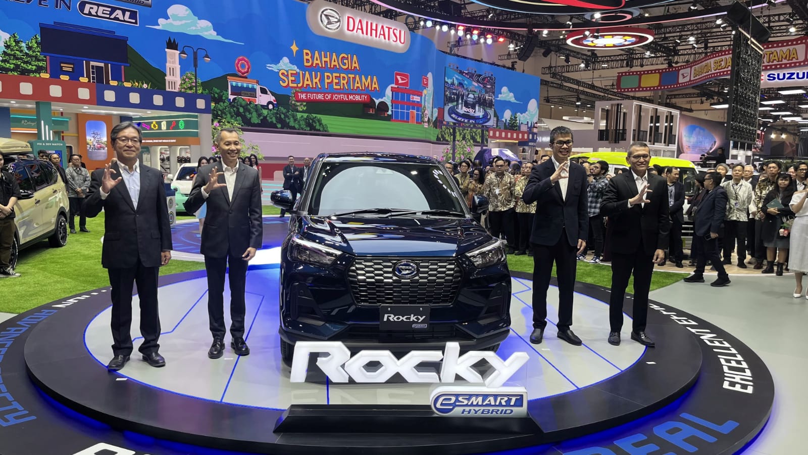 Daihatsu Ajak Masyarakat Rasakan Bahagia Sejak Pertama di GIIAS 2025