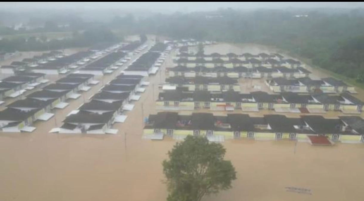 Genangan Hingga 1 Meter, Sejumlah Perumahan di Bekasi Terendam Banjir
