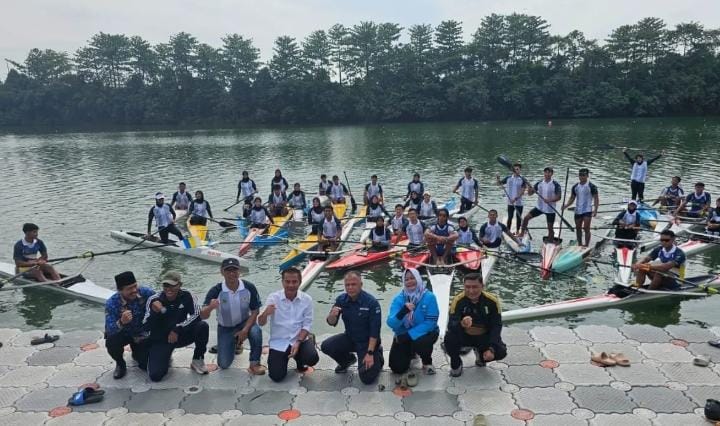 Enam Atlet Dayung Karawang Wakili Jabar di PON XXI Aceh-Sumut Tahun 2024