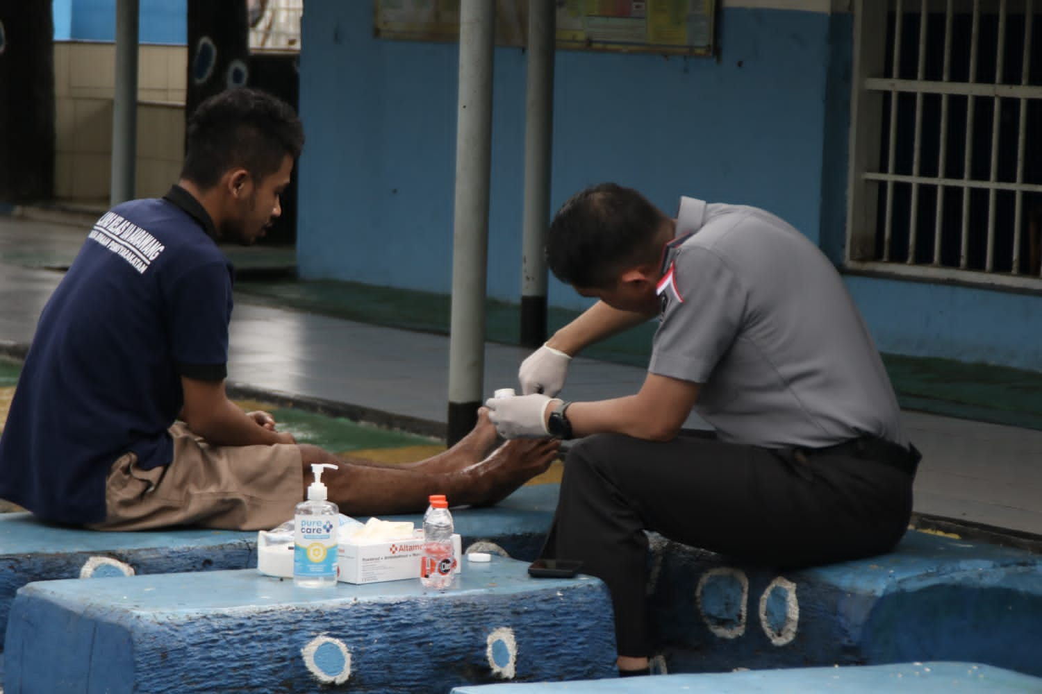 Cegah Penyakit Kulit, Lapas Karawang Bagi-bagi Sabun dan Salep Khusus