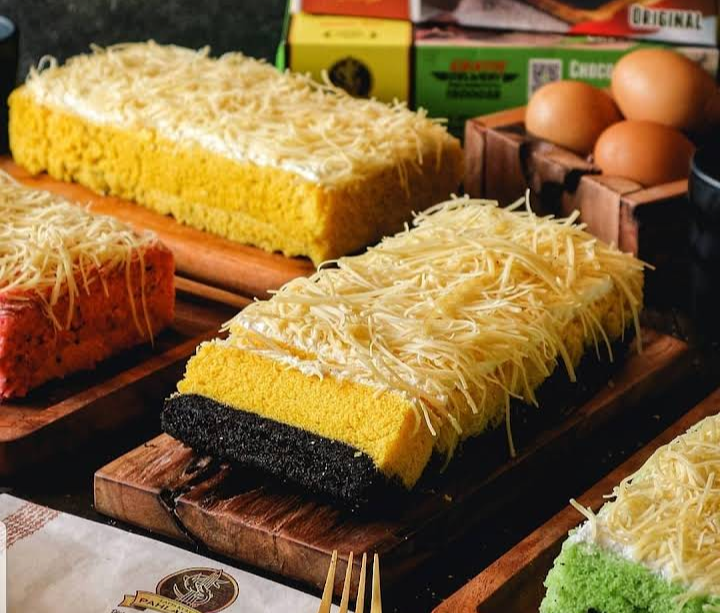 Dari Kerajaan Sampai Bangsawan, Sejarah Kue Lapis Surabaya, dan Resep Toko Harimau Putih