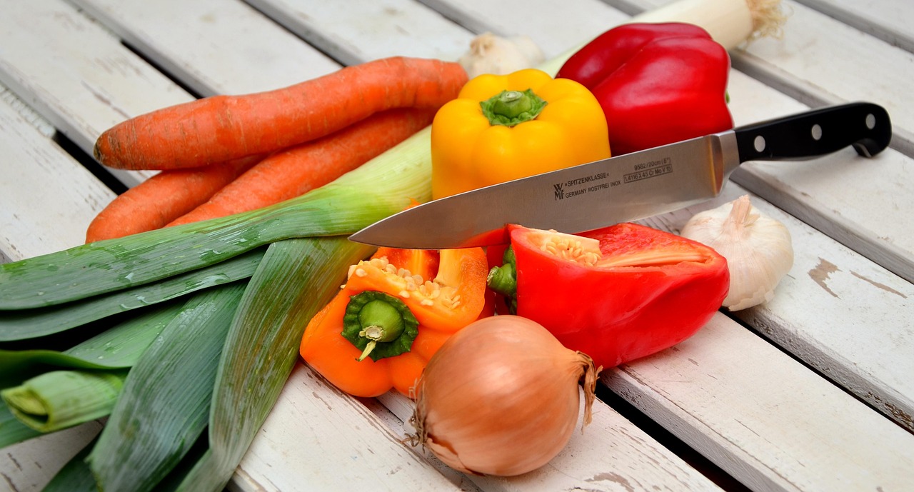 Daftar 10 Makanan Penurun Kolesterol Tinggi yang Terbukti Manjur, Nomor 7 Sering Ada di Dapur!