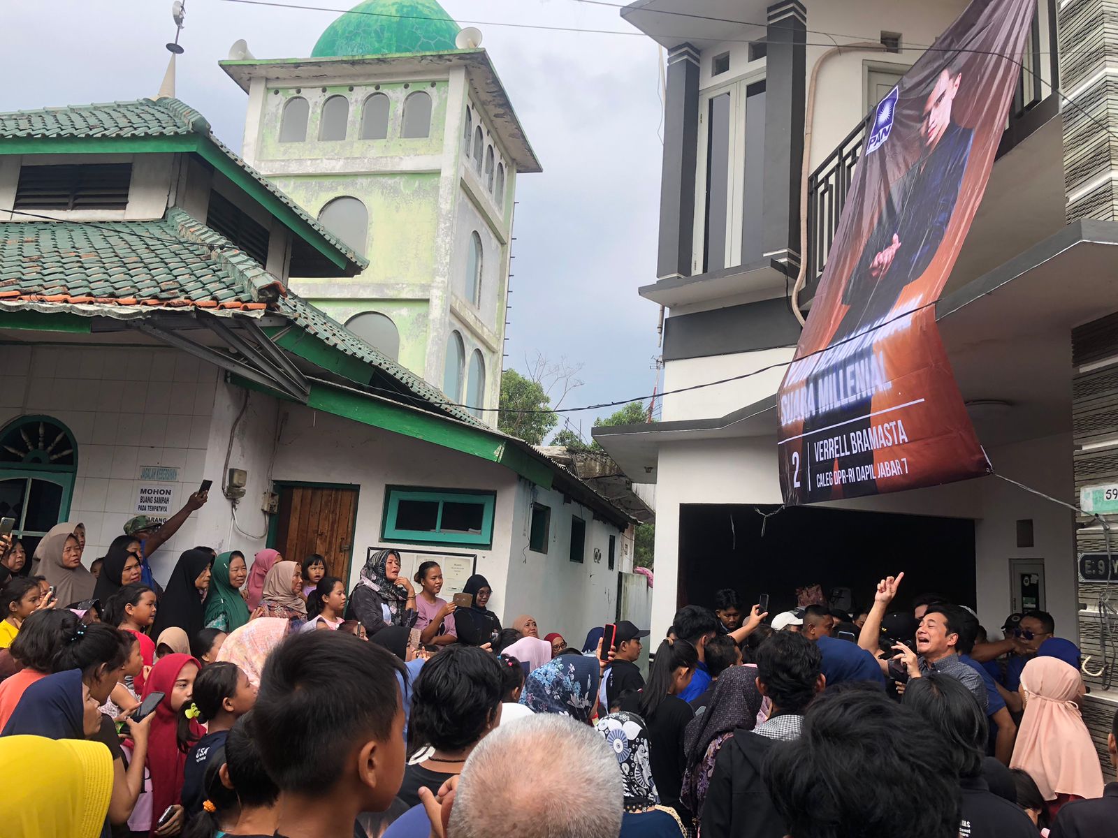 Mangkir di Panggilan Pertama, Caleg Artis Verrel Bramasta Dijadwalkan Hadir ke Bawaslu Bekasi Hari Senin