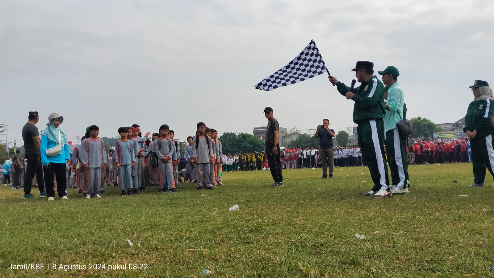 Semarakan HUT RI ke 79, Kecamatan Cikarang Selatan Gelar Event Gerak Jalan