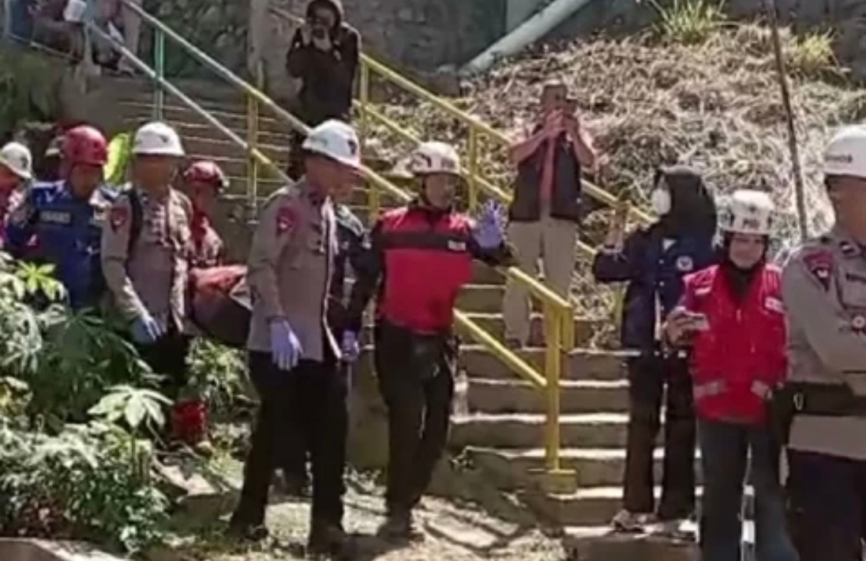 Longsor di Cimahi Tewaskan Satu Pekerja, Proses Evakuasi Selesai