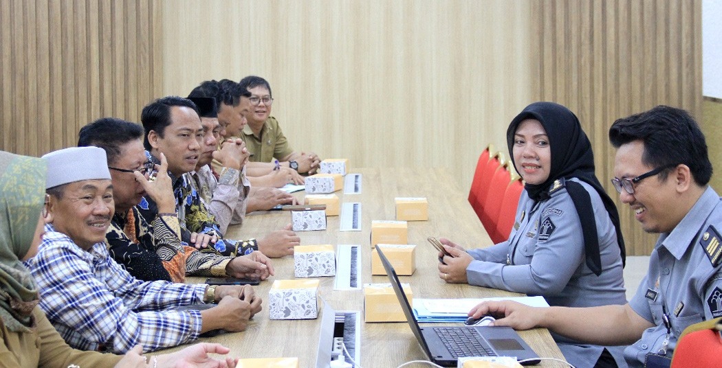 DPRD Karawang Kunjungi Kanwil Kemenkumham Jabar untuk Konsultasi Raperda Penanggulangan Stunting