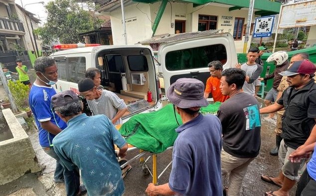 Banjir di Dayeuhkolot Kota Bandung Telan Korban Jiwa, Pemuda Tewas Tersengat Listrik
