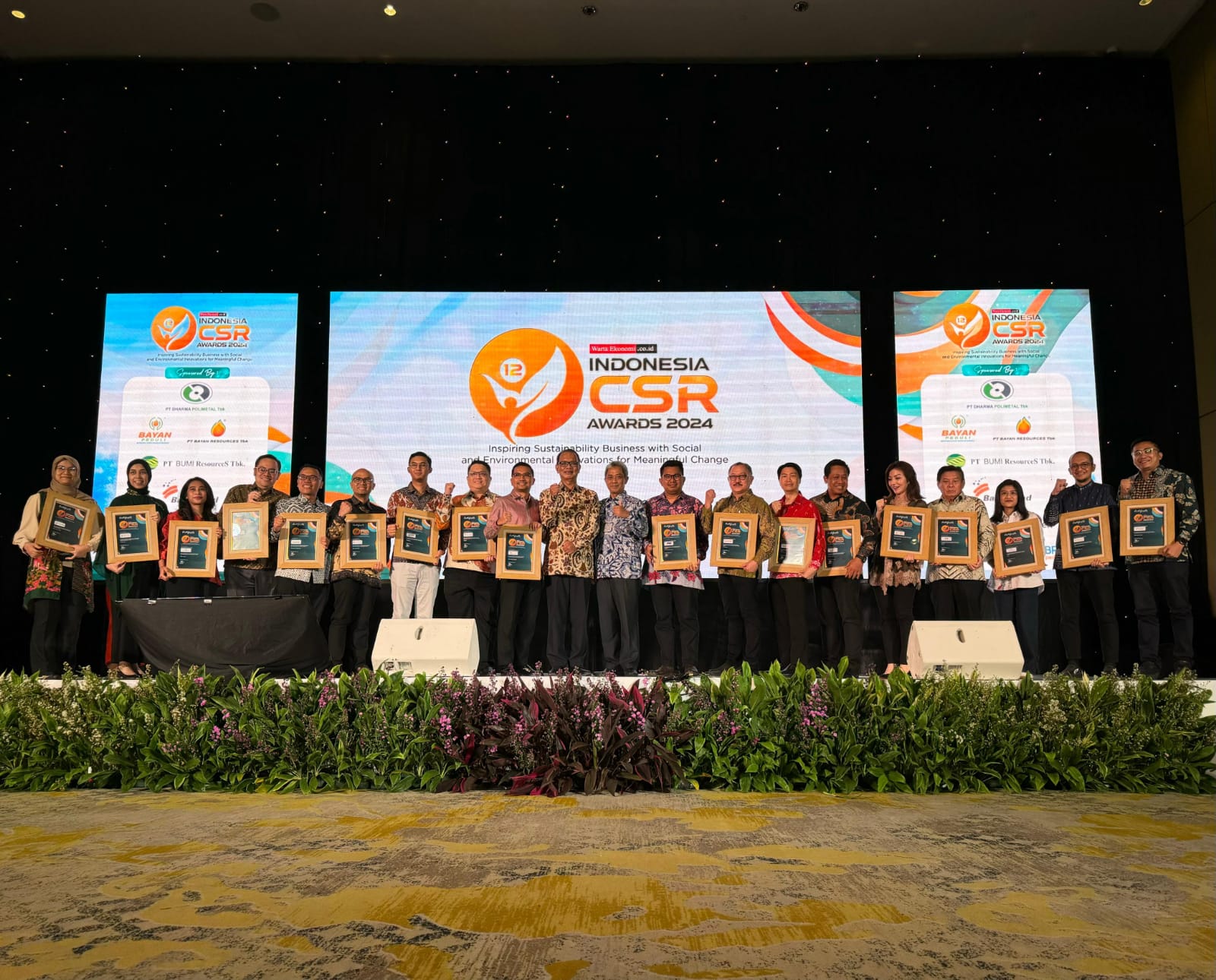 Keren, JNE Raih Penghargaan di Indonesia CSR Awards 2024 Kategori Logistik dan Kurir