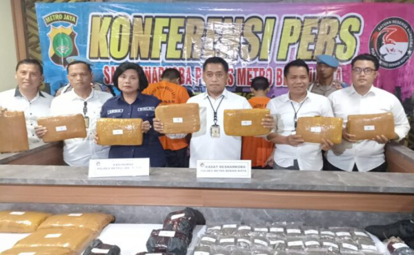 Tiga Pengedar Ganja di Bekasi Bekuk Polisi, Barang Bukti 14 Kilogram