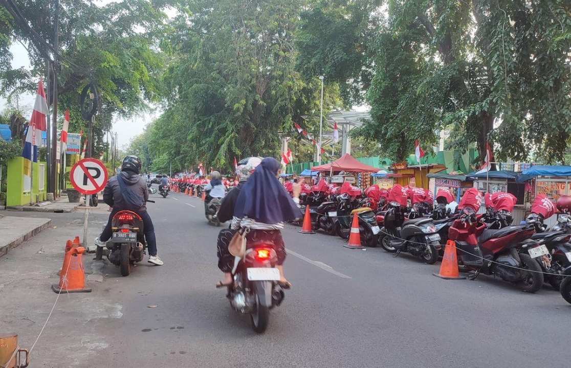 Tarif Parkir Liar di Bekasi Dikeluhkan Warga