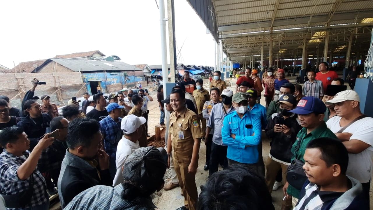 Revitalisasi Pasar Induk Cibitung Mangkrak, Relokasi Ribuan Pedagang Tertunda