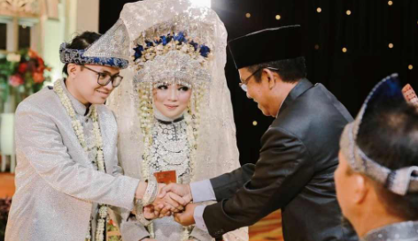 10 Aksesoris Pengantin Pada Pernikahan Adat Palembang, Sarat Akan Makna Mendalam 