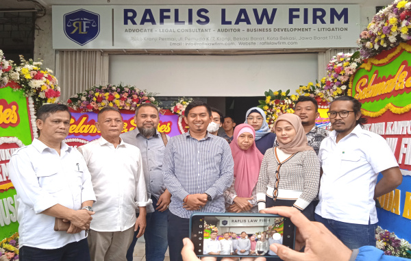 Raflis Law Firm Buka Layanan Konsultasi Hukum Gratis di Kota Bekasi