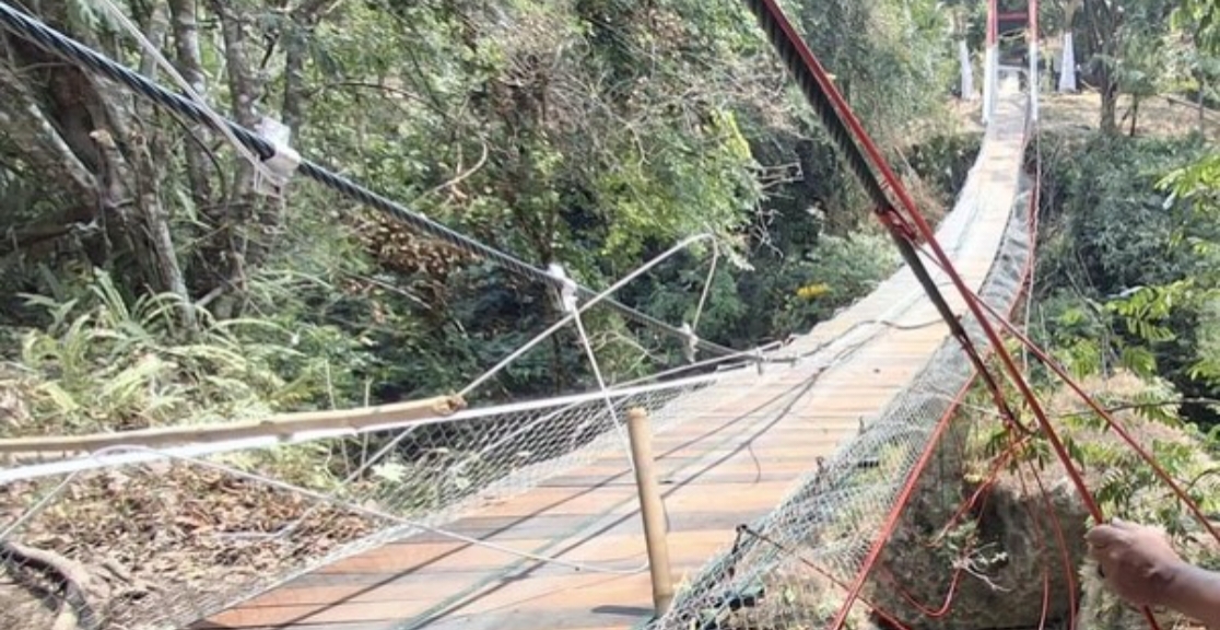Jembatan Gantung Pongpet Putus Saat Peresmian, Warga Harap Dibangun Permanen