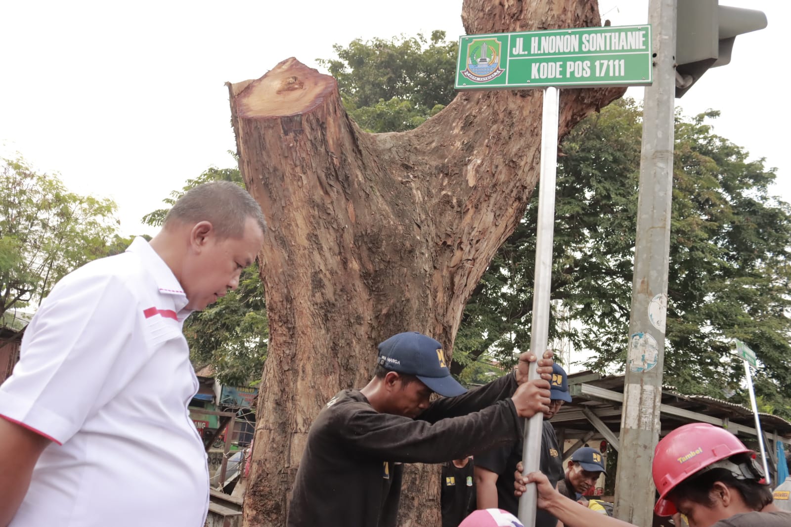 Nonon Sonthanie Wali Kota Bekasi Periode 1998-2003 Jadi Nama Jalan di Duren Jaya