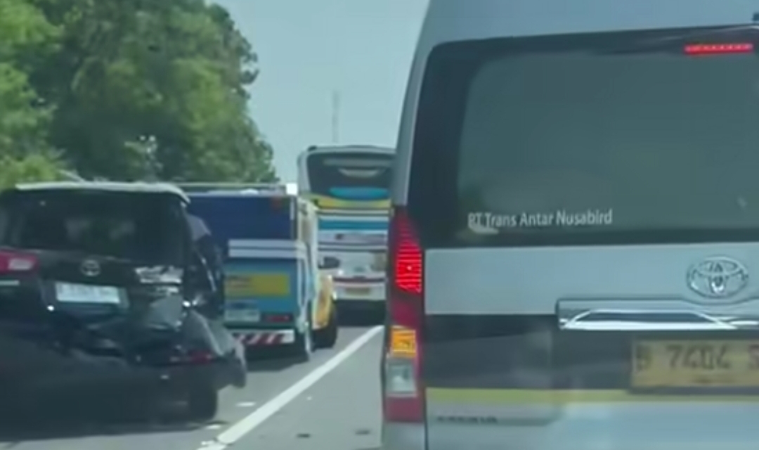 Terjadi Kecelakaan di Tol Cipularang KM 92, Lalin Arah Jakarta Sempat Tersendat