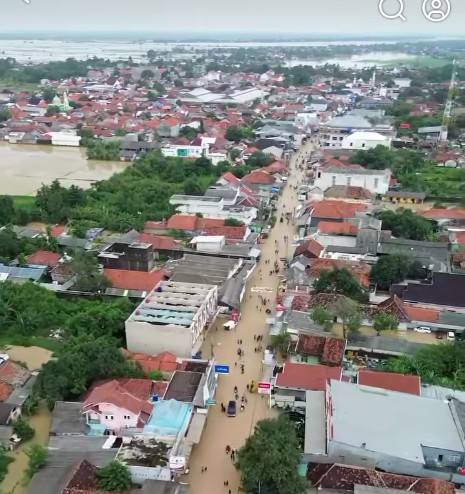 Begini Penampakan Banjir Cilamaya Akibat Tangggul Jebol