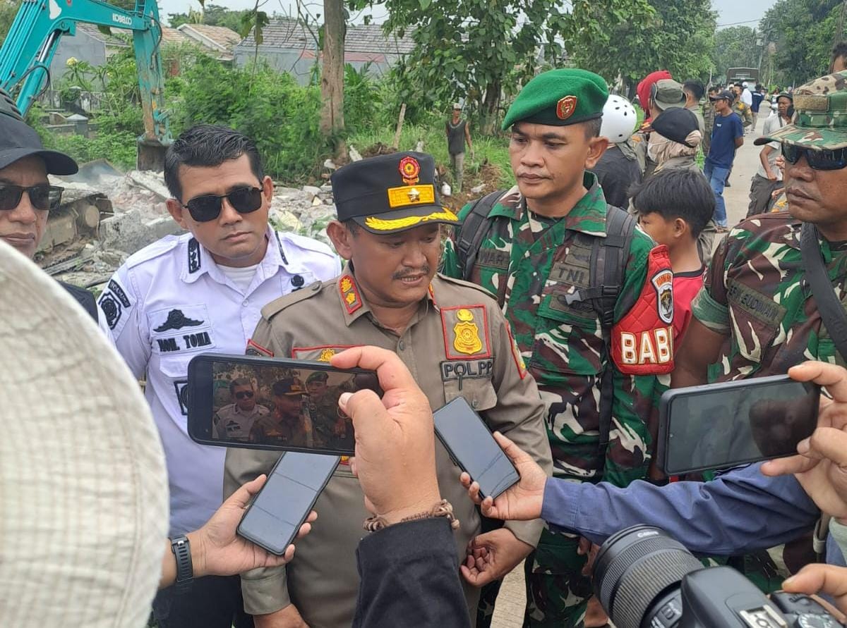 BISA BAE! Baru Didatangi KDM, Satpol PP Bekasi Buru-buru Bongkar 99 Bangunan Liar