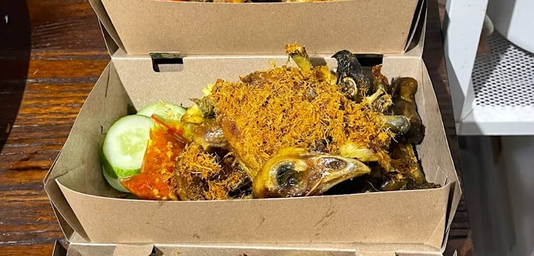 9 Rekomendasi Tempat Beli Ayam Goreng Kampung di Jatimulya Tambun Selatan, Rasanya Bikin Ketagihan!