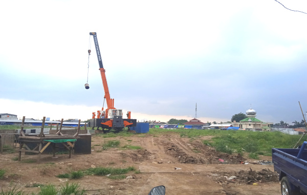 Penurunan Tiang Pancang di Lokasi Pasar Kranji, Pedagang: Hanya Akal-akalan Pengembang