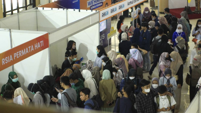 Pengangguran di Jawa Barat Masih Tinggi, Job Fair Diserbu Pencari Kerja