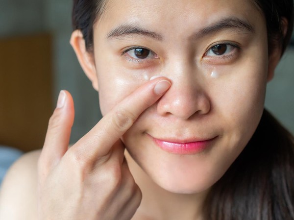 Jangan Sembarangan, Berikut 5 Cara yang Bisa Kamu Gunakan Dalam Memilih Sunscreen untuk Kulit Berjerawat