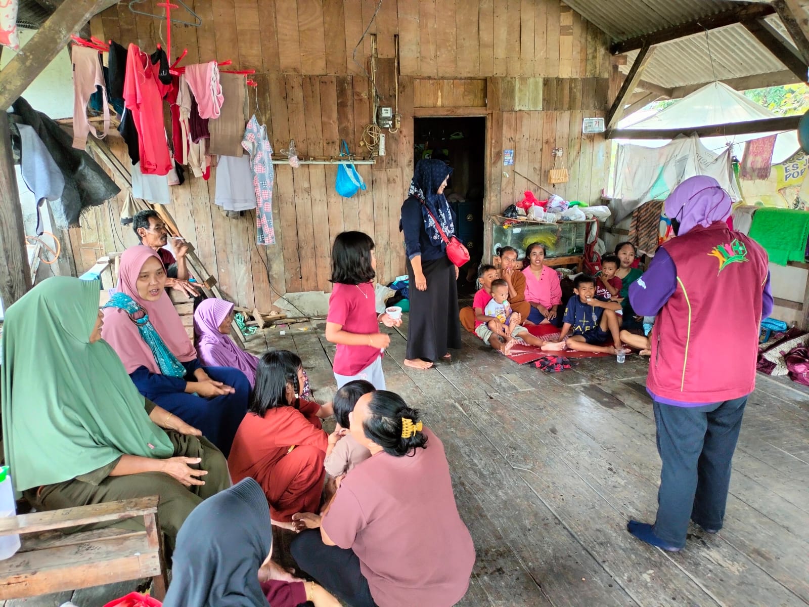 Hari ke-4 di Posko Banjir Karangligar, Puluhan Bayi Alami Masalah Gizi, 165 Balita dan Ibu Hamil Kurang Asupan