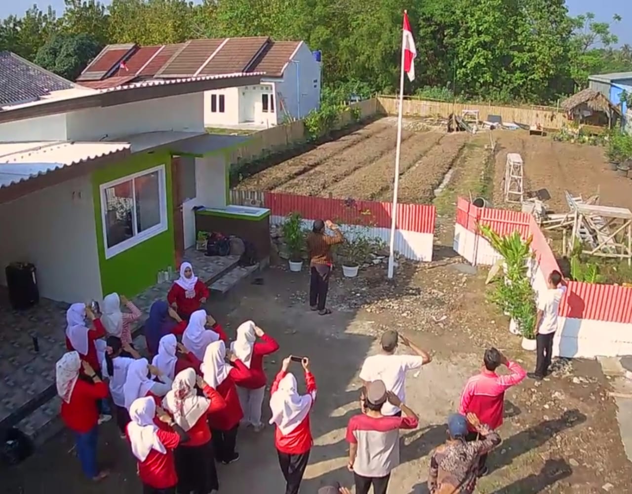 Merdeka Belajar, Yayasan Al Madina Abdi Nusantara Gelar Upacara HUT ke-78 RI