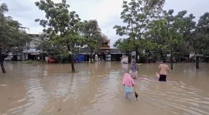 Berikut Doa saat Cuaca Buruk Terjadi : Arab, Latin Hingga Artinya