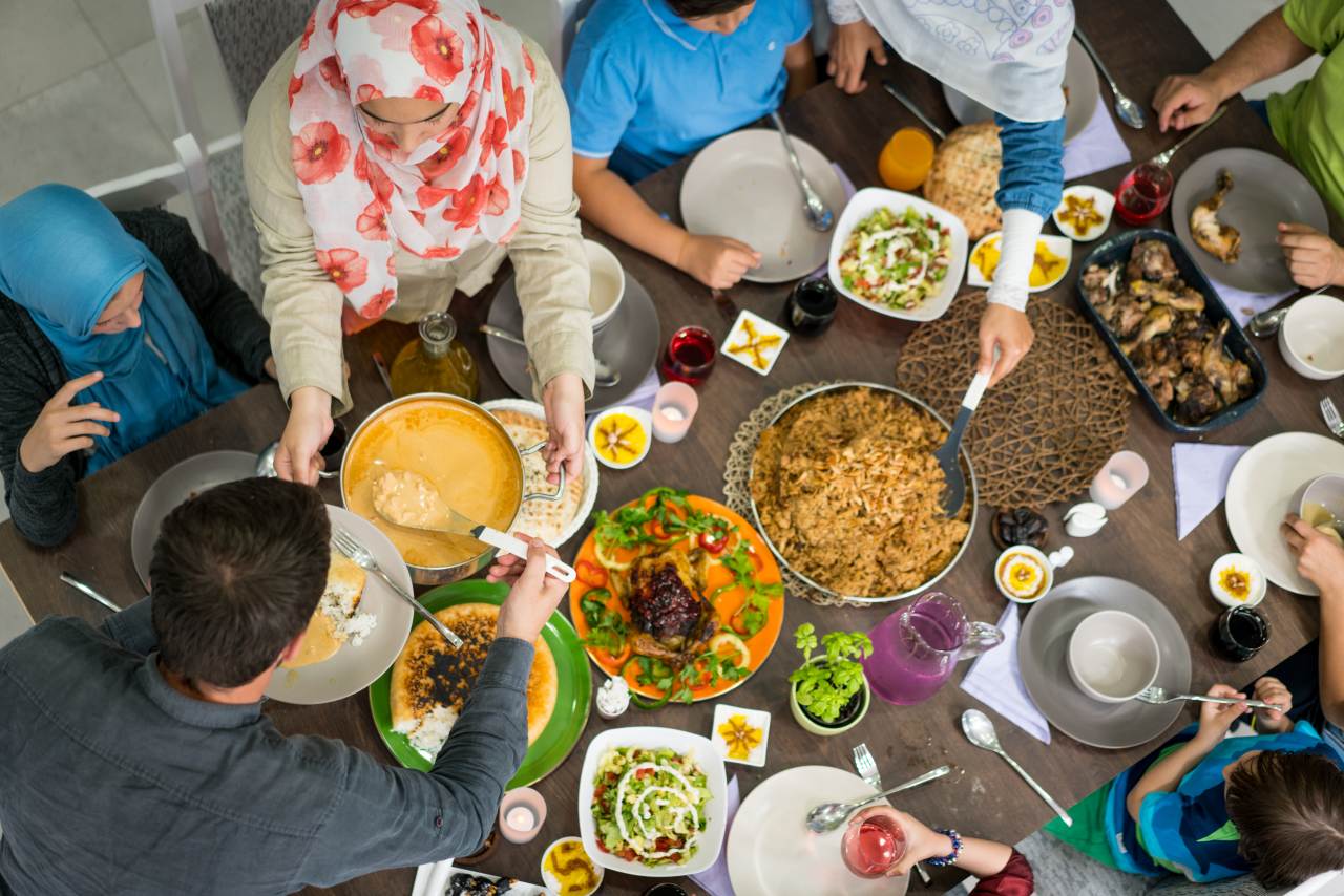 Ternyata Ini Fakta Menarik Tradisi Bukber saat Bulan Ramadhan, Sebagai Bentuk Toleransi 