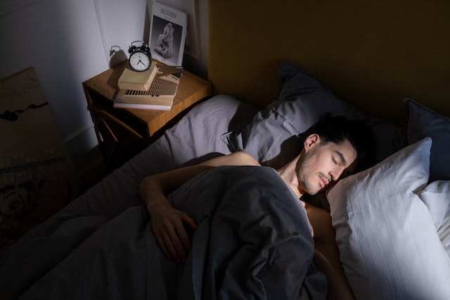Tanda-tanda Jiwa Terjerat dan Pikiran Tak Jelas, Masalah Umum Sulit Banget Bangun Tidur di Pagi Hari, Bahaya