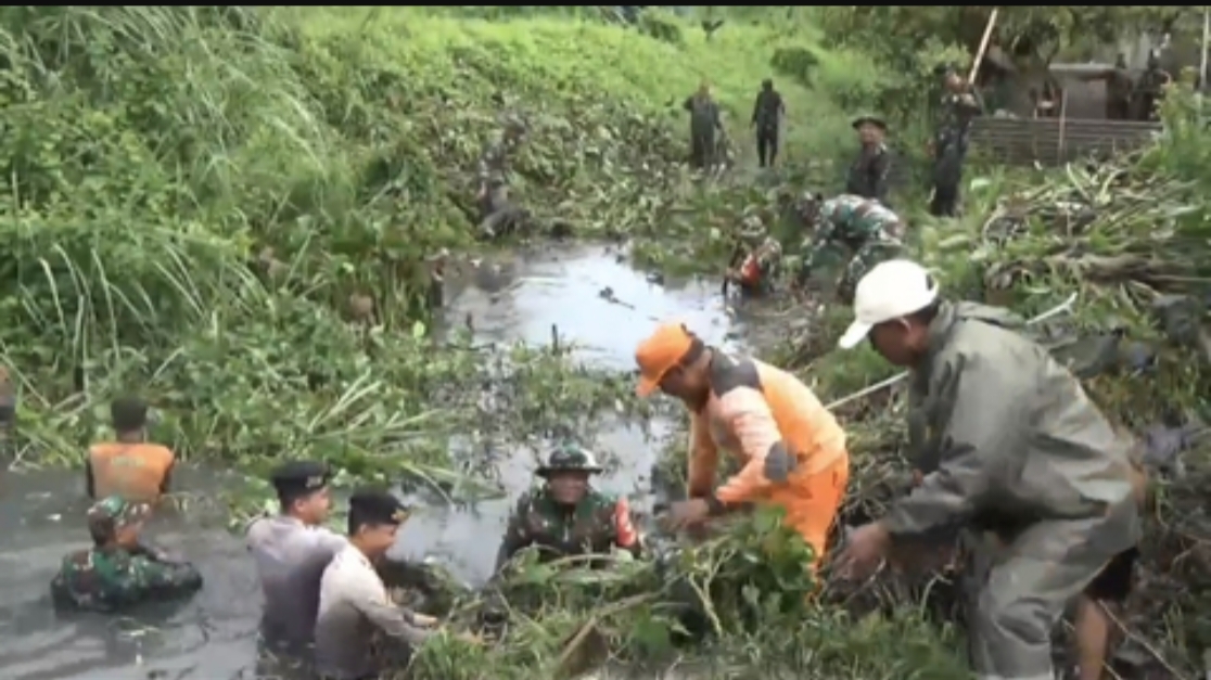 Pemkab Bekasi Gelar Kerja Bakti Cegah Banjir
