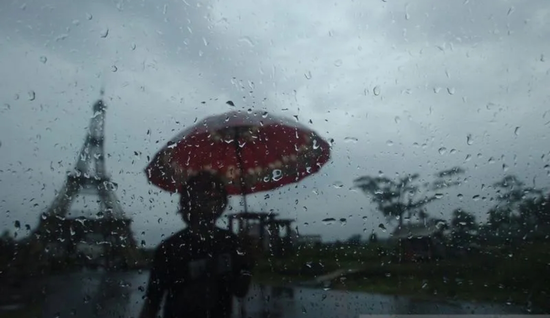 BMKG Peringatkan Hujan Lebat Seharian di Jawa Barat, Warga Diminta Waspada