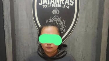 Diancam dan Diiming-imingi Uang Rp15 Juta, Ibu Baju Orange yang Viral Melakukan Pelecehan ke Anaknya Ditangkap