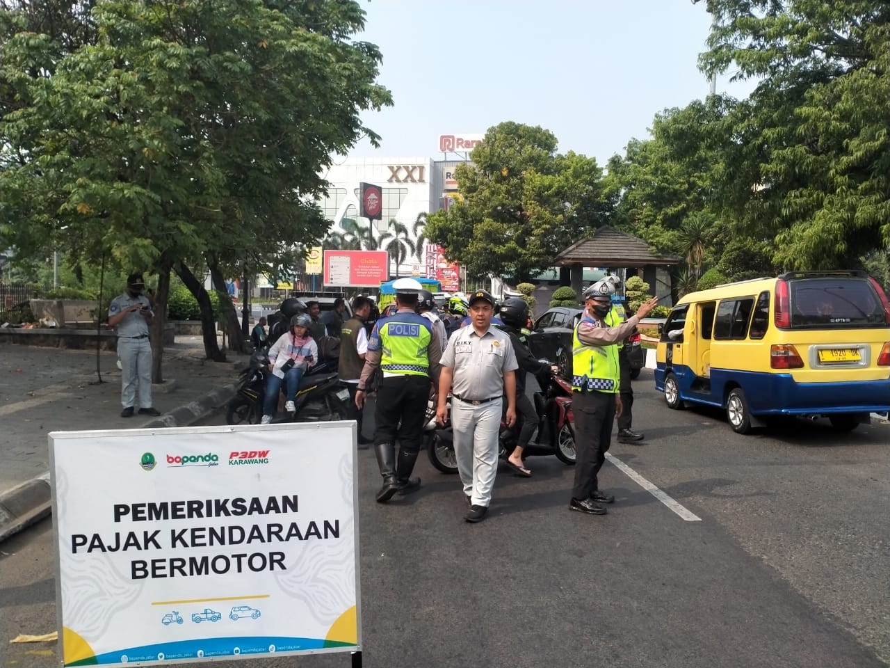 P3D Kabupaten Karawang Gelar Pemeriksaan Pajak Kendaraan Bermotor bersama Tim Pembina Samsat Karawang