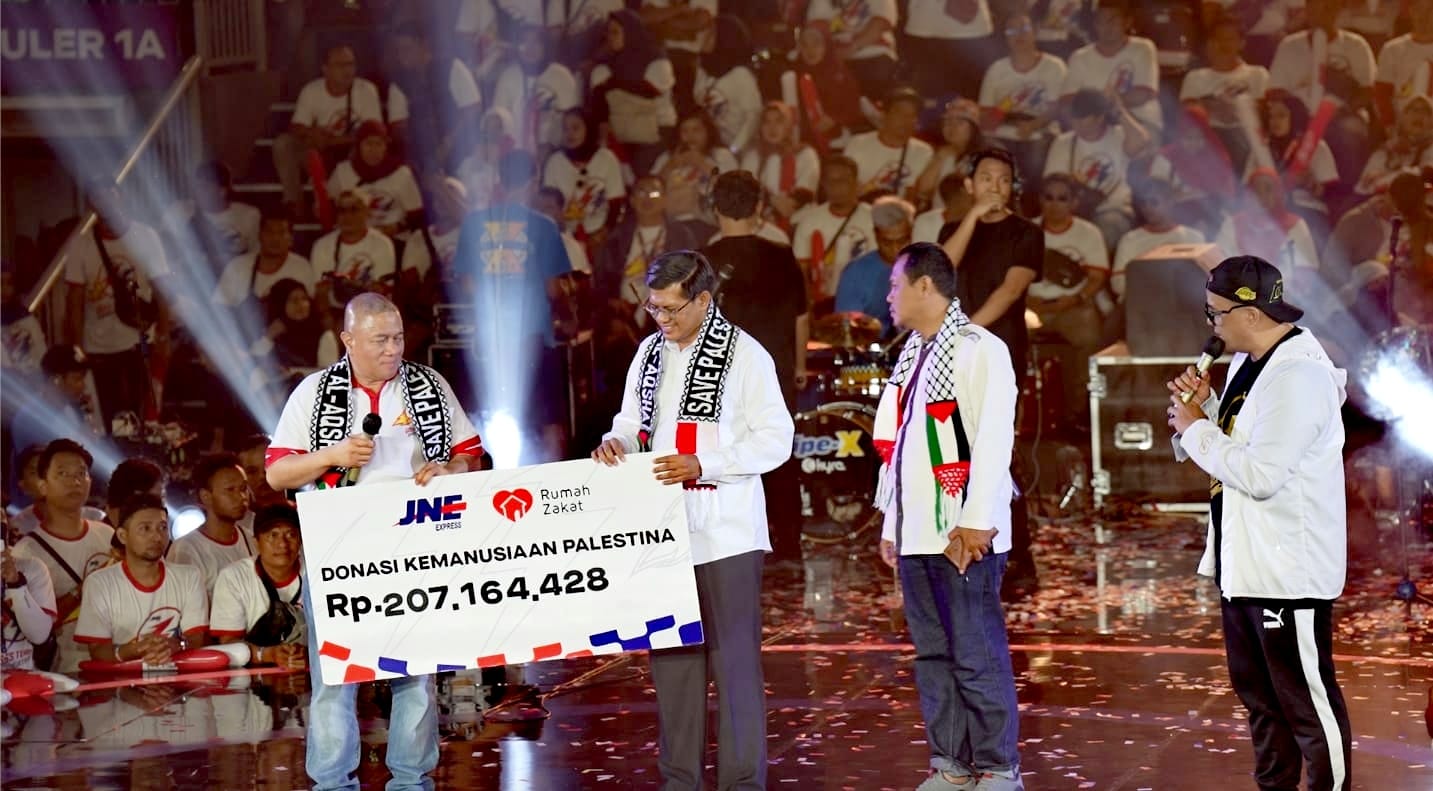 'Public Expose Rumah Zakat 2024', JNE Terima Penghargaan Sebagai Tokoh Pemberdayaan dan Kolaborasi Palestina