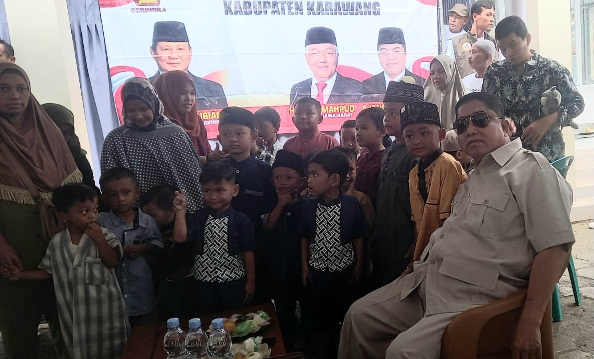 Diikuti Puluhan Anak, DPC Partai Gerindra Karawang Gelar Khitanan Massal Gratis