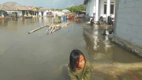 Cuaca Ekstrim, 5 Desa di Muaragembong Terendam Banjir Rob