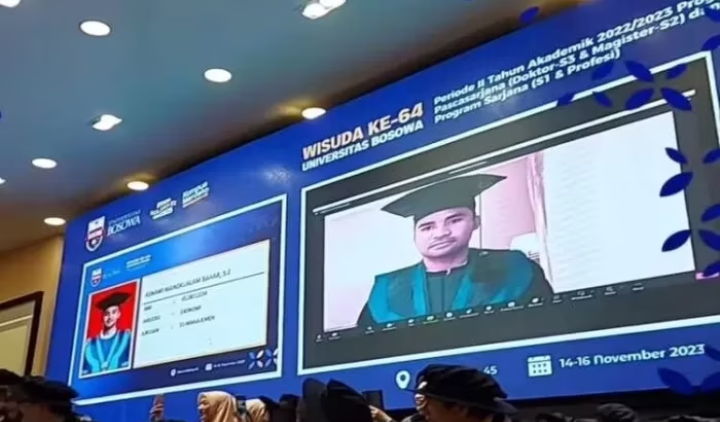 Sedang Bela Timnas Indonesia di Irak, Kapten Timnas Asnawi Mangkualam Lakukan Wisuda S1 Secara Daring