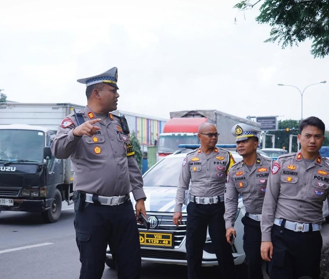 Polres Karawang Terjunkan 85 Personel, Antisipasi  Kemacetan saat Libur Panjang Imlek 2026