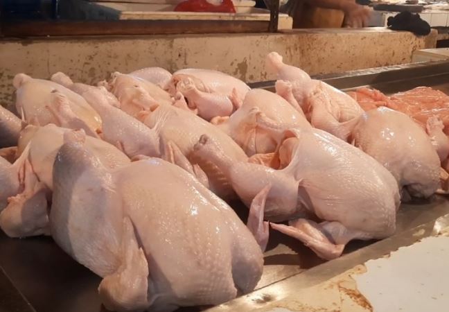 Harga Ayam Potong di Pasar Rebo Purwakarta Melonjak Tajam Jelang Ramadan, Dari Rp 32 Ribu Jadi Rp 40 Ribu/Kilo