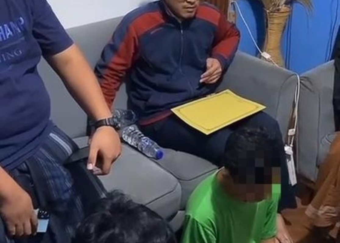 Dua Mahasiswa KKN Diamankan Warga Usai Kepergok Bermesraan di Cianjur