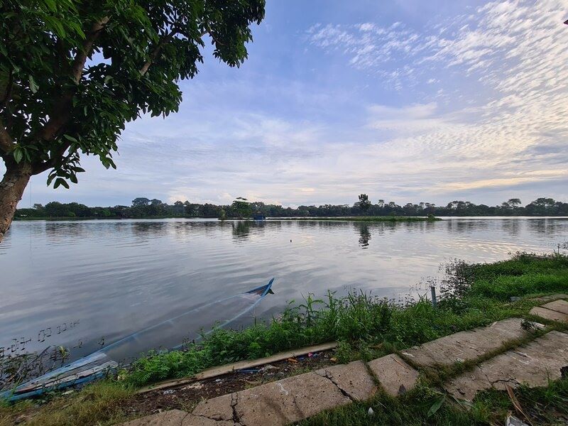 Danau Cipule, Keindahan Alam yang Menakjubkan di Karawang, Cocok Untuk Liburan Keluarga dan Pasangan Baru