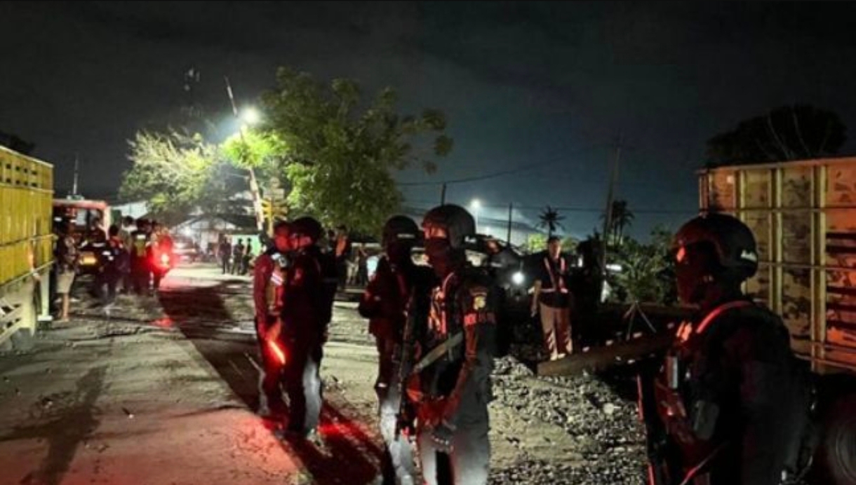 Kereta Api Purwojaya Anjlok di Kabupaten Bekasi, Petugas Langsung Amankan Lokasi