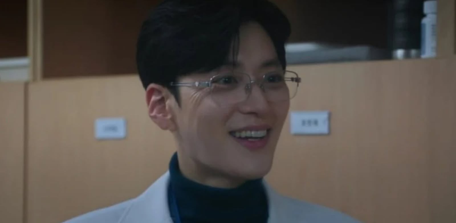 Doctor X Episode 4 Ungkap Adegan Mengejutkan! Dokter Tinggalkan Inisial di Hati Pasien Ternyata Mirip Kasus Ny